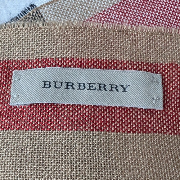 Burberry Silk and Cashmere Scarf - Picture 2 of 16